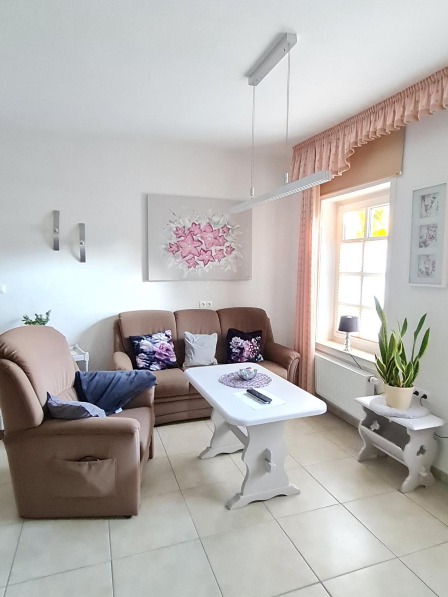 Ferienwohnung Am Huenenweg Berge  Экстерьер фото